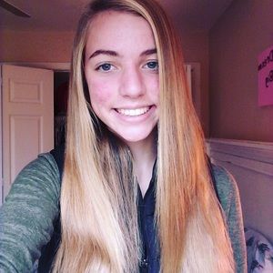 Meet your Posher, Avery